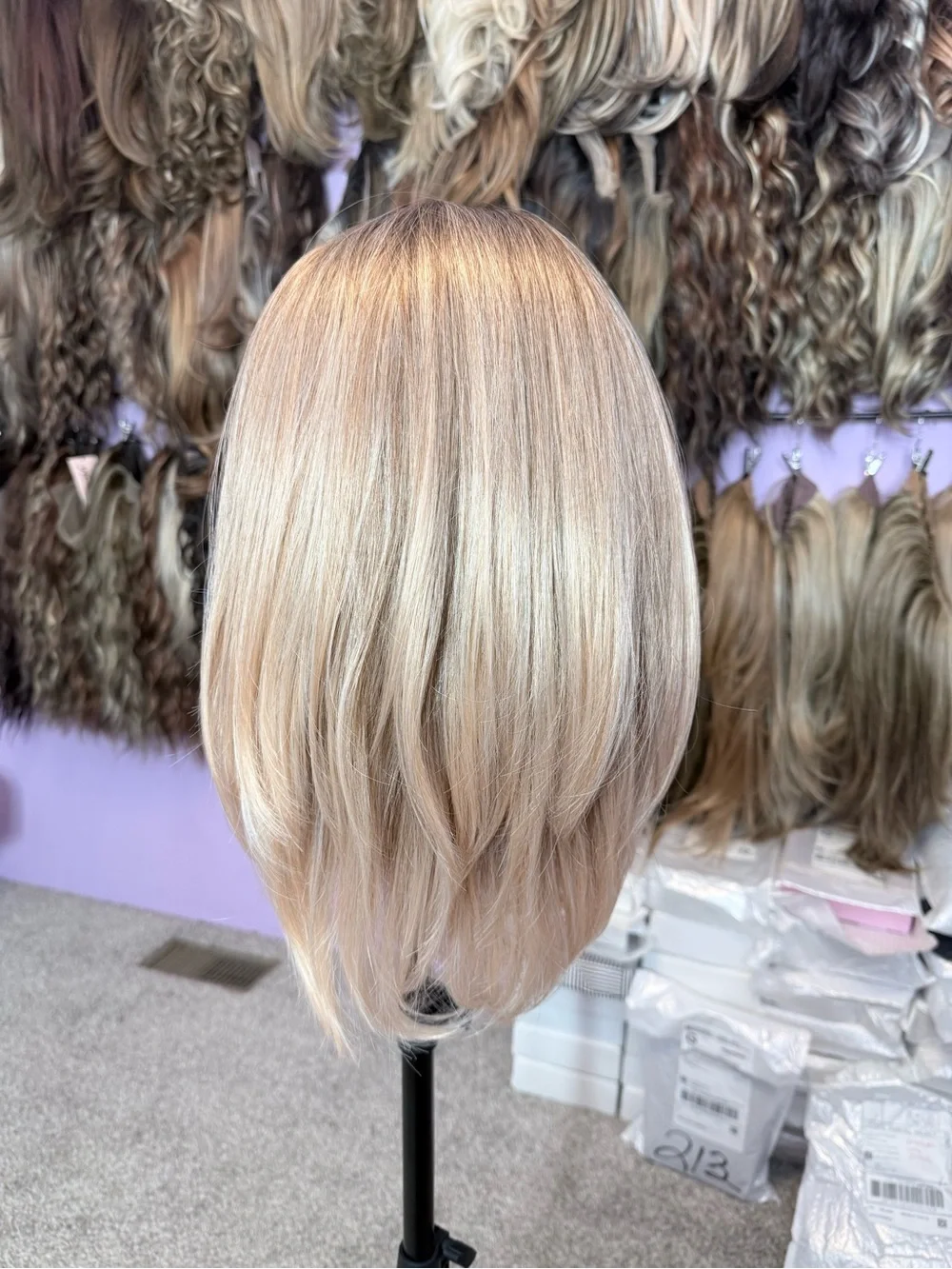 DWY Jule in pink blonde